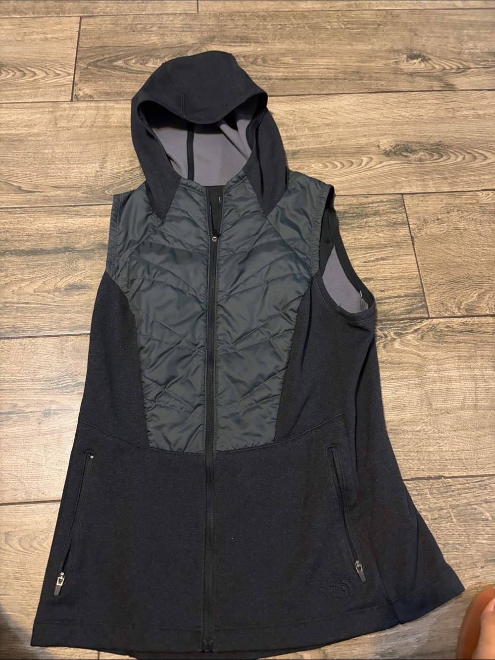 THE NORTH FACE Womens Fitted Slim Fit Black Vest Jacket With hoodie Size Small